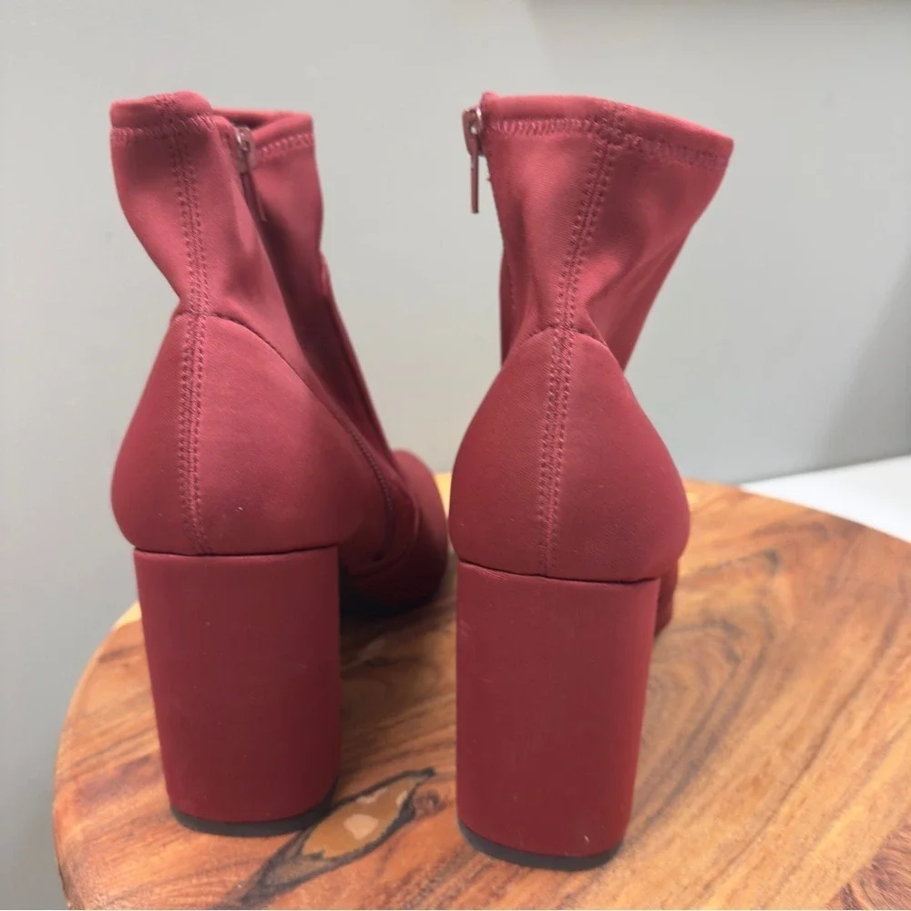 Alex Marie Womens Burgundy‎ Stretch Fabric Pointed Toe Block Heel Ankle Boots 9M